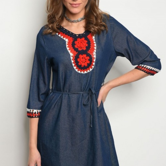 Chambray Embroidered dress - Picture 3 of 4